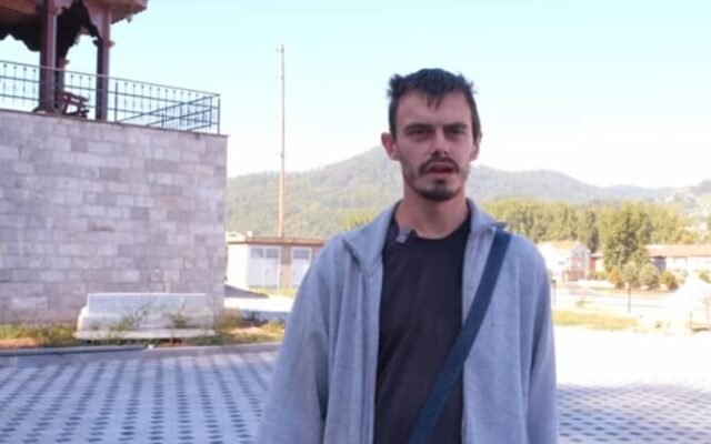 Odličan učenik iz Maglaja postao beskućnik- Jasmin spava na ulici i traži posao